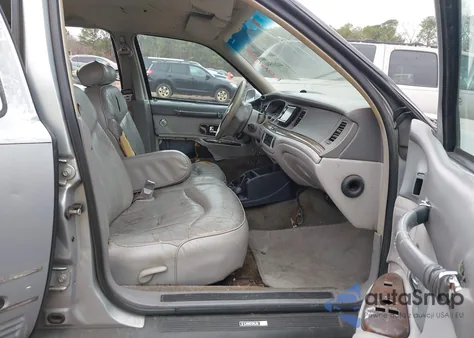 1997 Lincoln Town Car Executive из США, поврежденный, VIN 1LNLM81W8VY669978